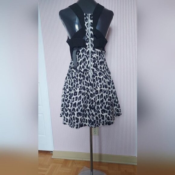 French Connection Sleeveless Animal Print Mini Y2K Chic Edgy Glam Dress - Picture 3 of 13